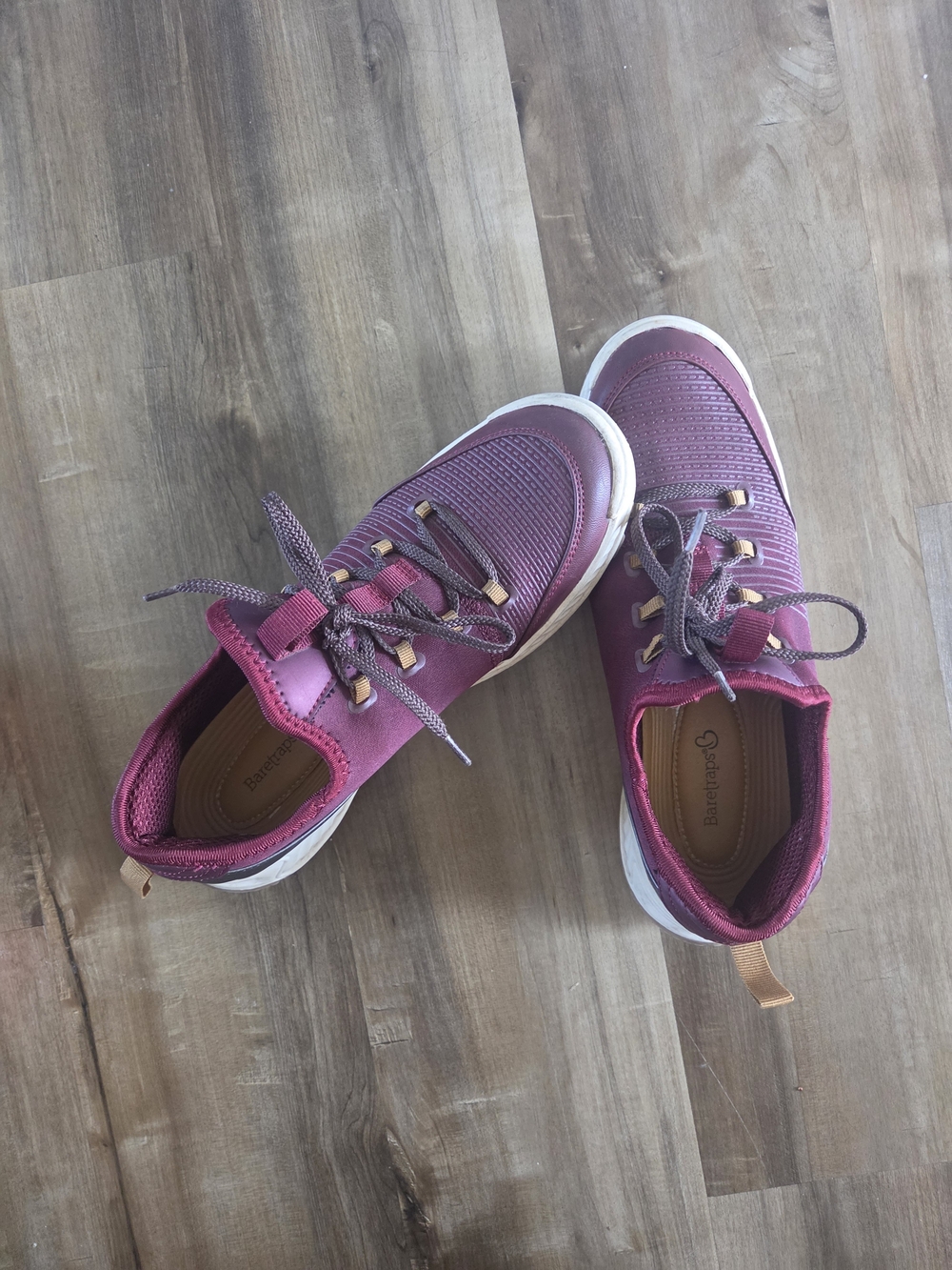 Baretraps Malina Sneakers Size 8